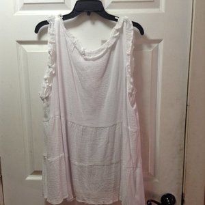 Women's Beautiful White Sleeveless Top Size 4X BNWT